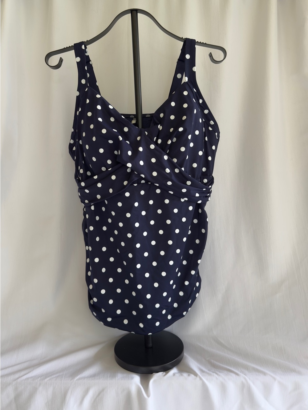 Lands’ End Deep Sea Navy Polka Dot Sweetheart Wrap Underwire Tankini 20W DD